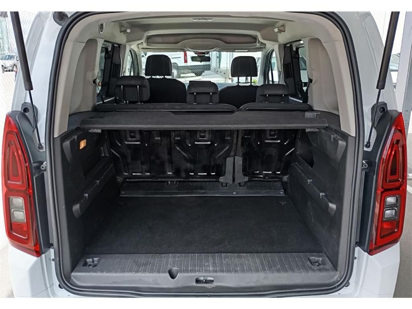Toyota Proace City 1.5 D VX L1 75 kW (102 CV)