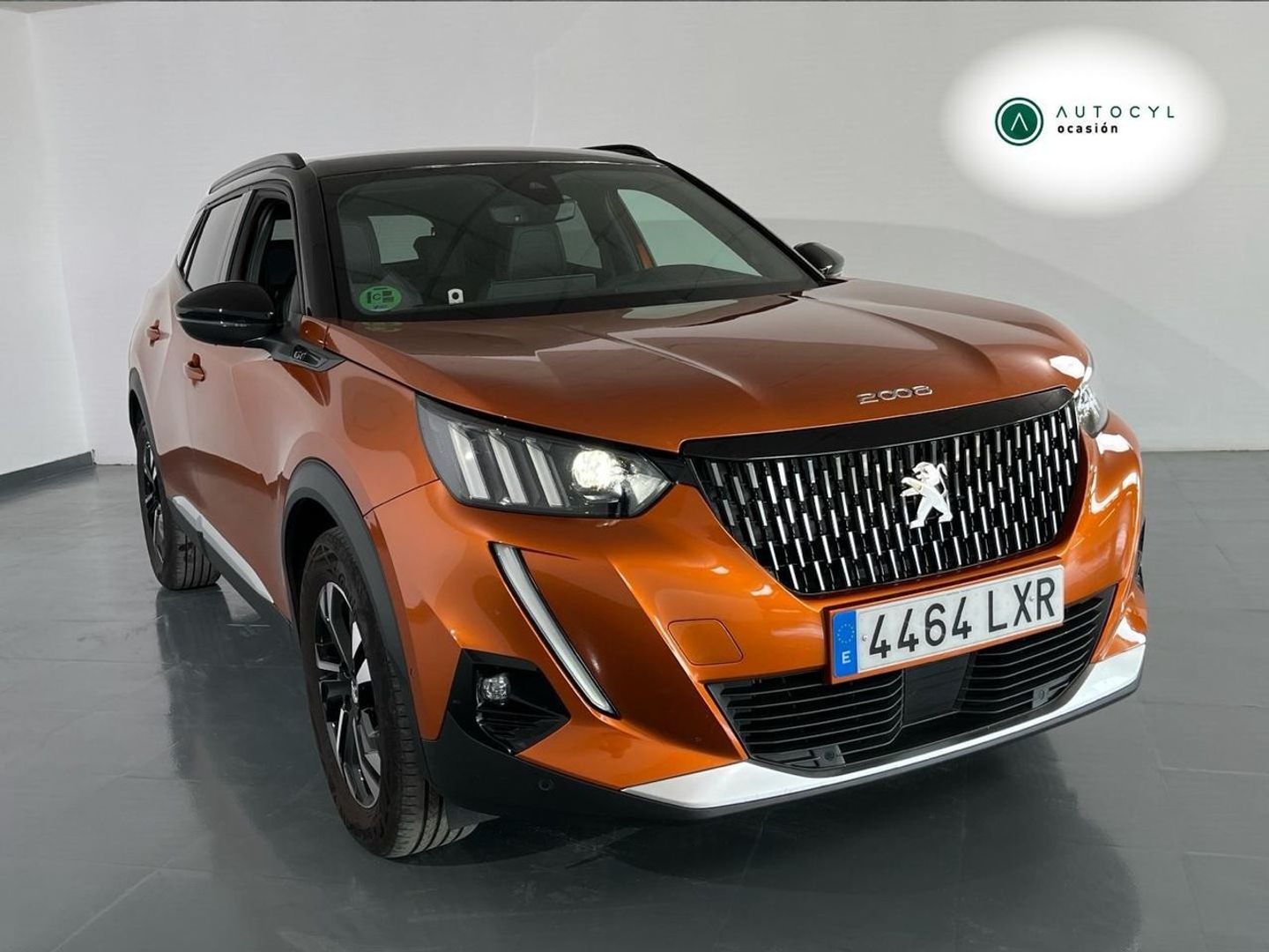 Peugeot 2008 PureTech 130 S&S Allure Pack EAT8 96 kW (130 CV) Naranja 