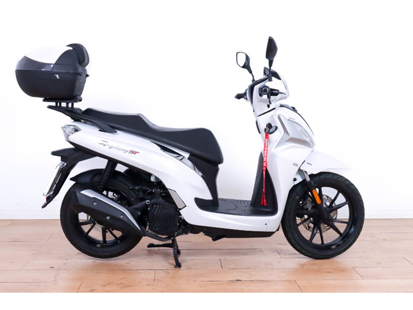 SYM Symphony ST 125 LC Blanco Motorcycle