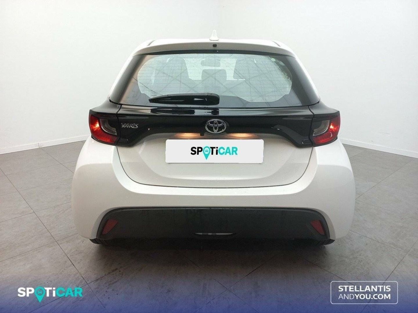 Toyota Yaris 1.0 70 Business 51 kW (69 CV)