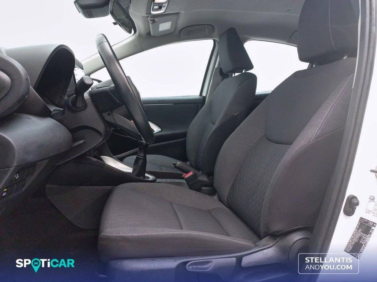 Toyota Yaris 1.0 70 Business 51 kW (69 CV)