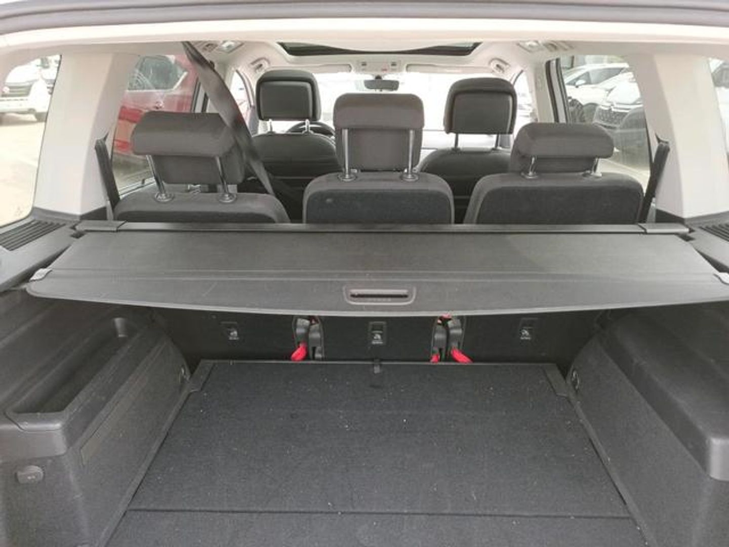 Volkswagen Touran Advance 2.0 TDI 110 kW (150 CV) DSG