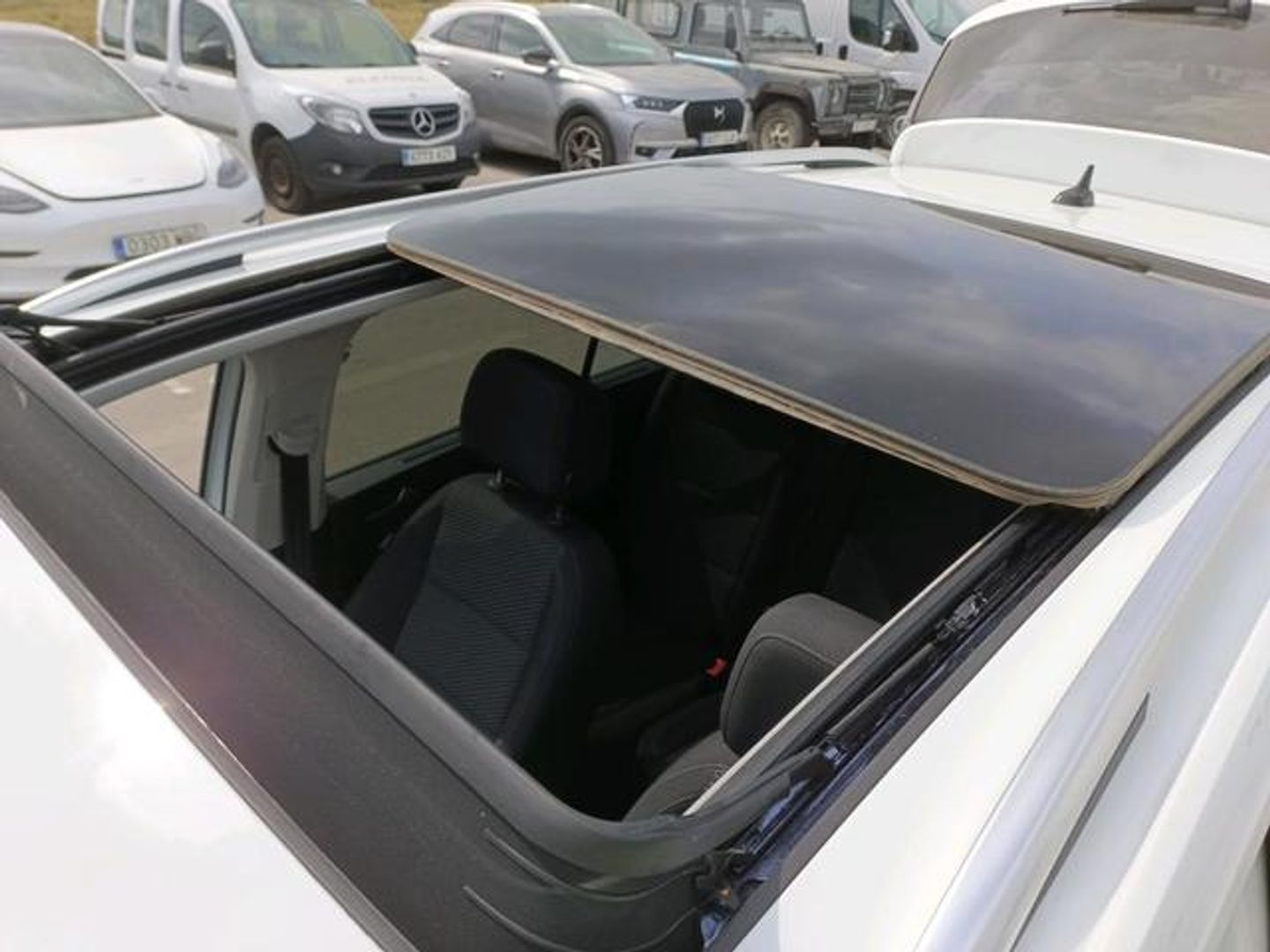Volkswagen Touran Advance 2.0 TDI 110 kW (150 CV) DSG