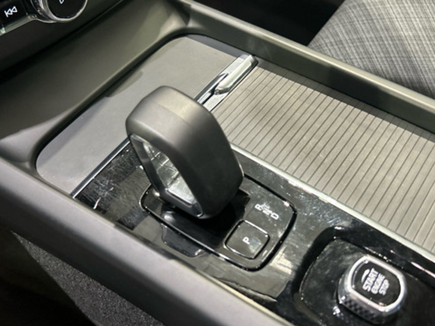 Volvo XC60 T6 Recharge Core AWD Auto 257 kW (350 CV)