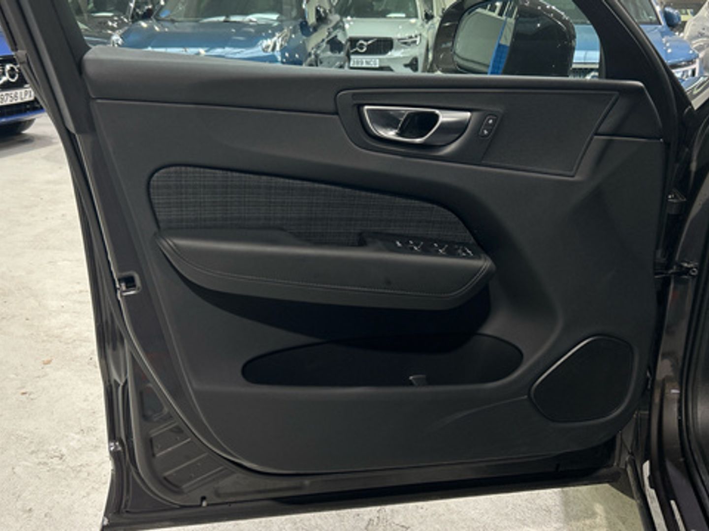 Volvo XC60 T6 Recharge Core AWD Auto 257 kW (350 CV)