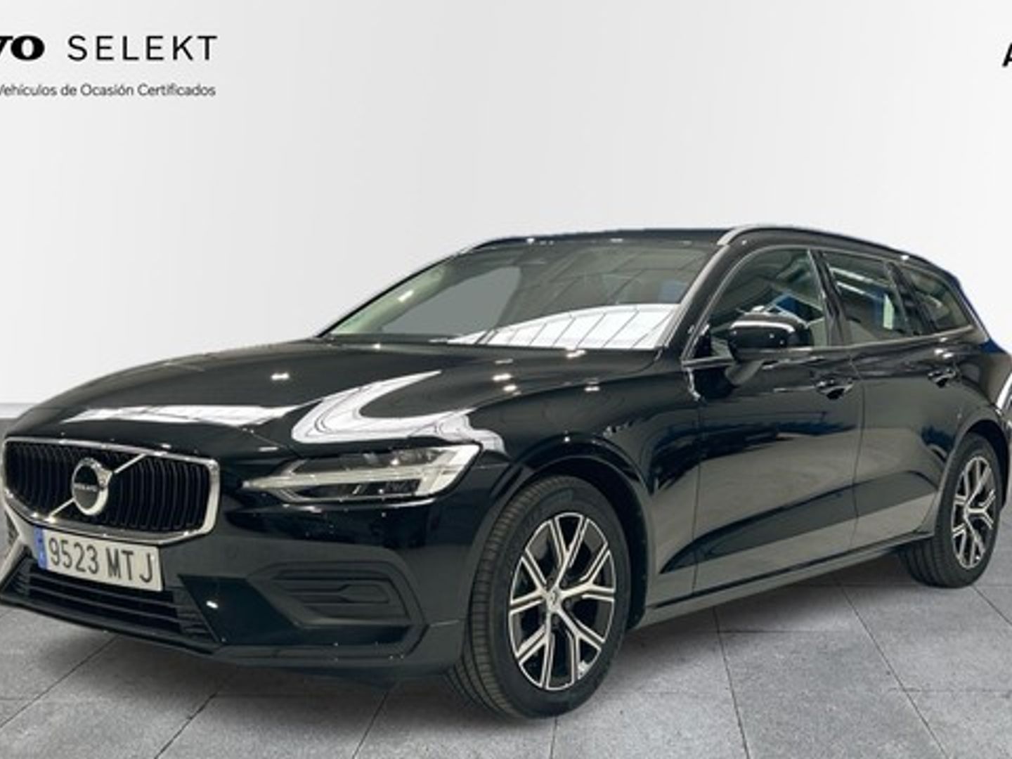 Volvo V60 B4 D Essential Auto 145 kW (197 CV) Negro Familiar