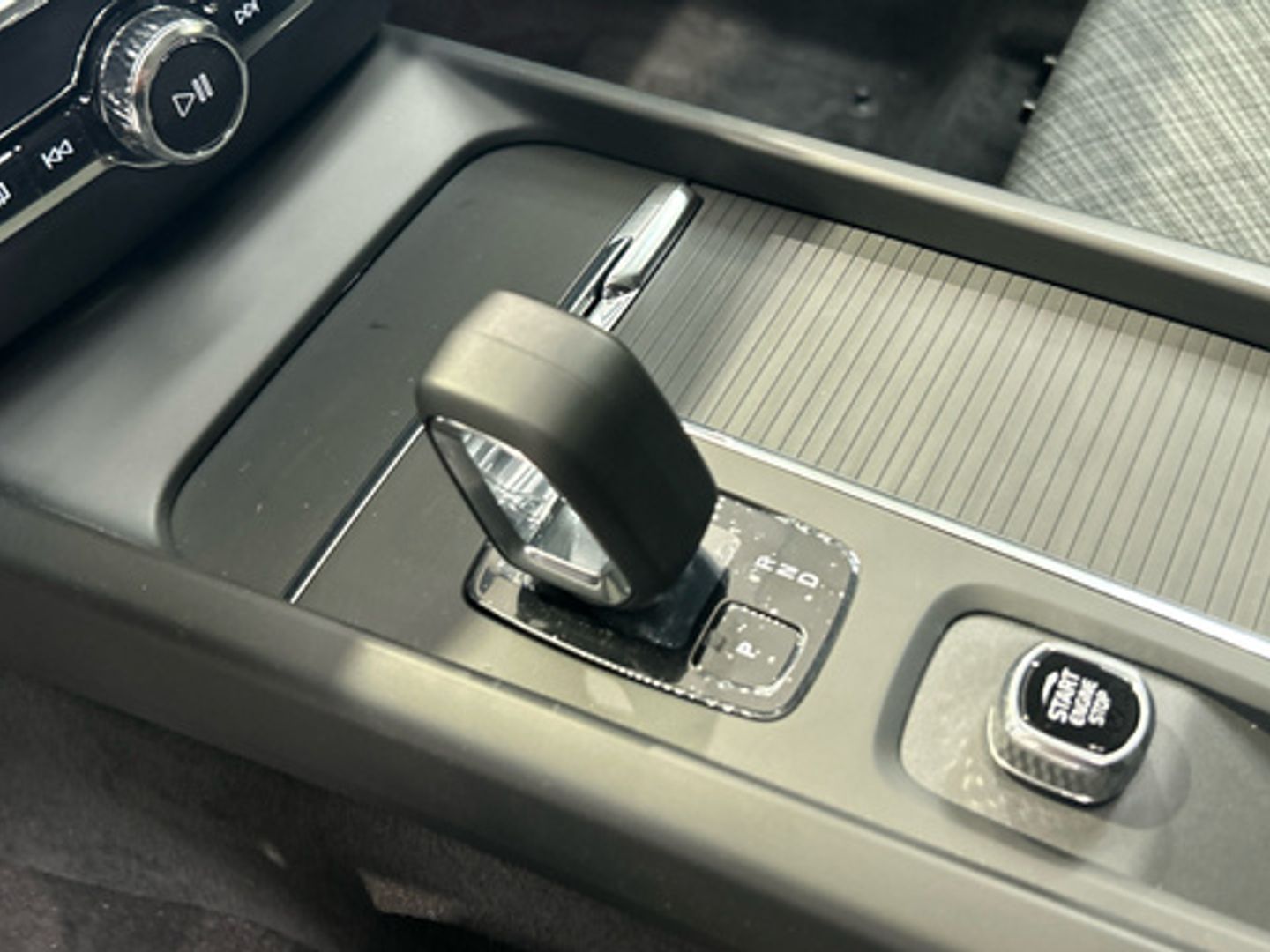 Volvo V60 B4 D Essential Auto 145 kW (197 CV)
