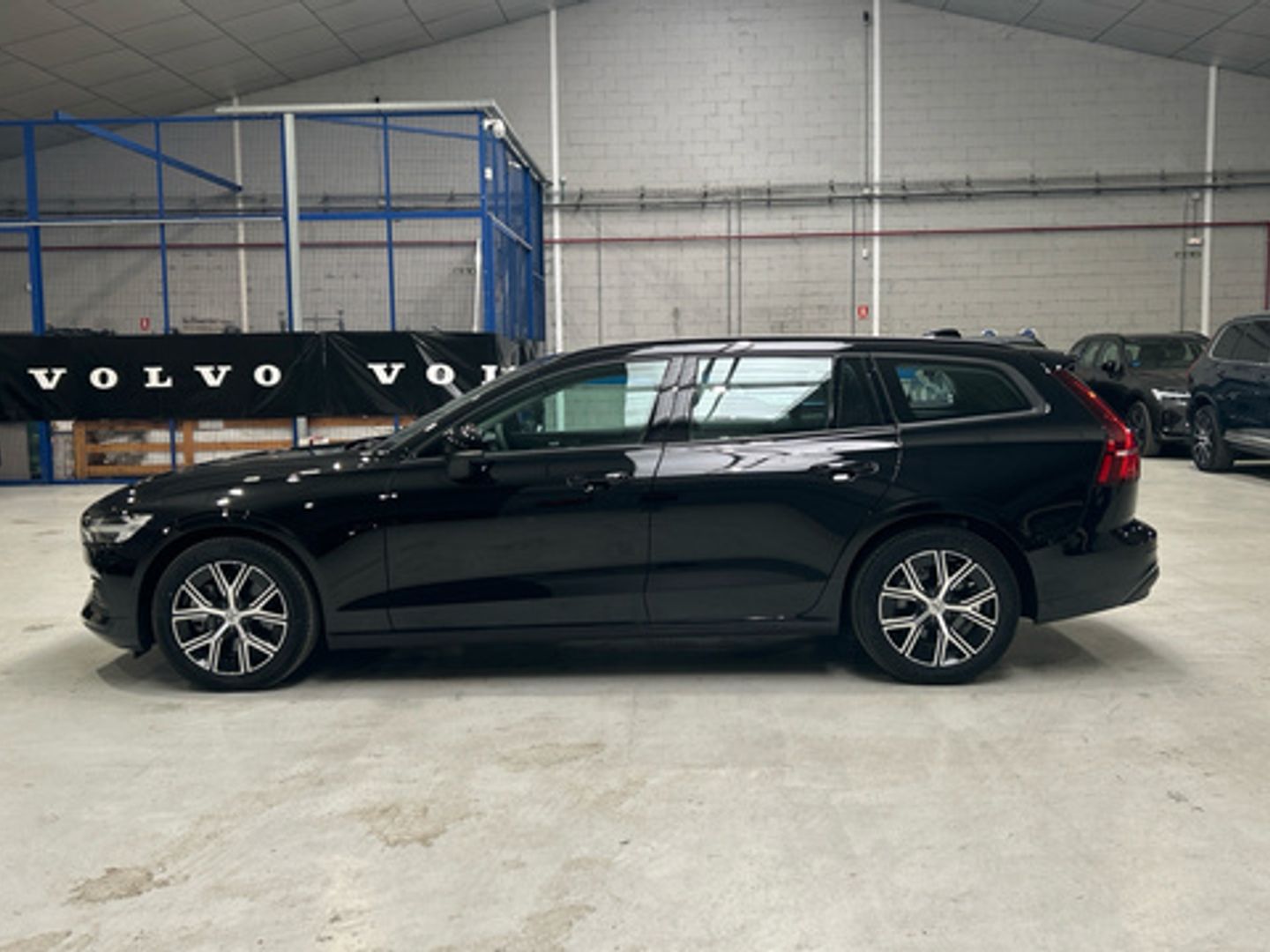 Volvo V60 B4 D Essential Auto 145 kW (197 CV)