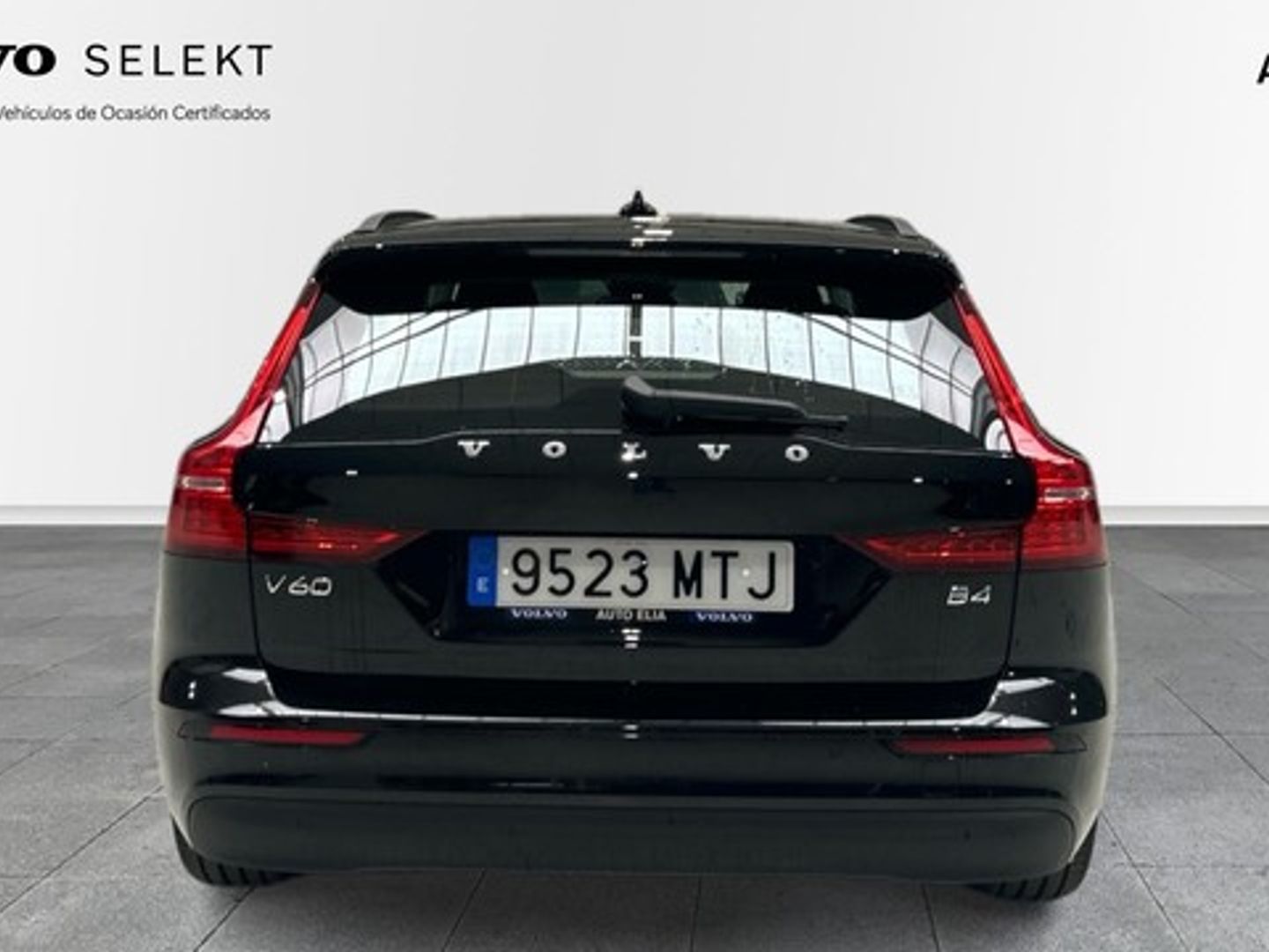Volvo V60 B4 D Essential Auto 145 kW (197 CV)