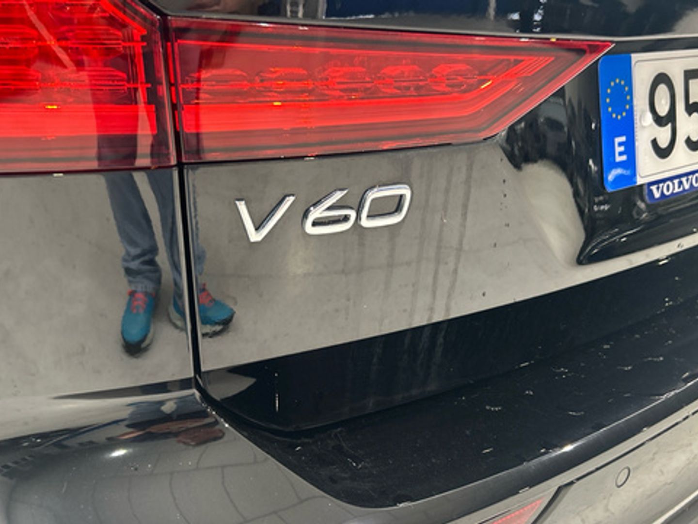 Volvo V60 B4 D Essential Auto 145 kW (197 CV)