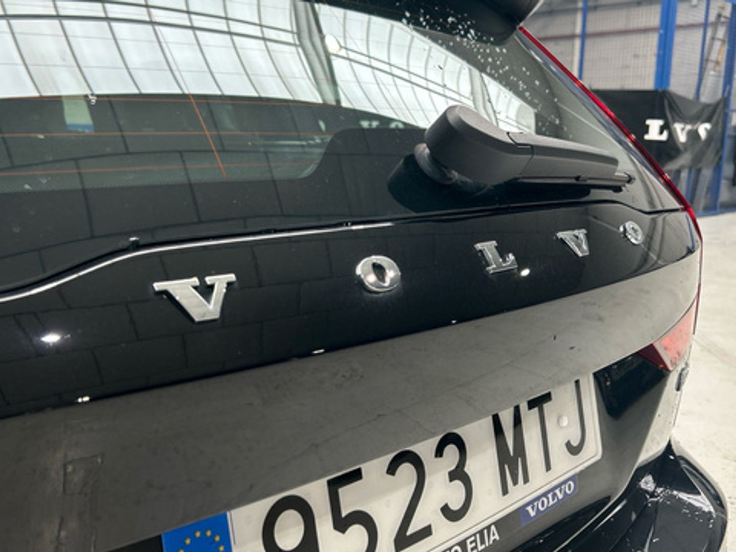 Volvo V60 B4 D Essential Auto 145 kW (197 CV)