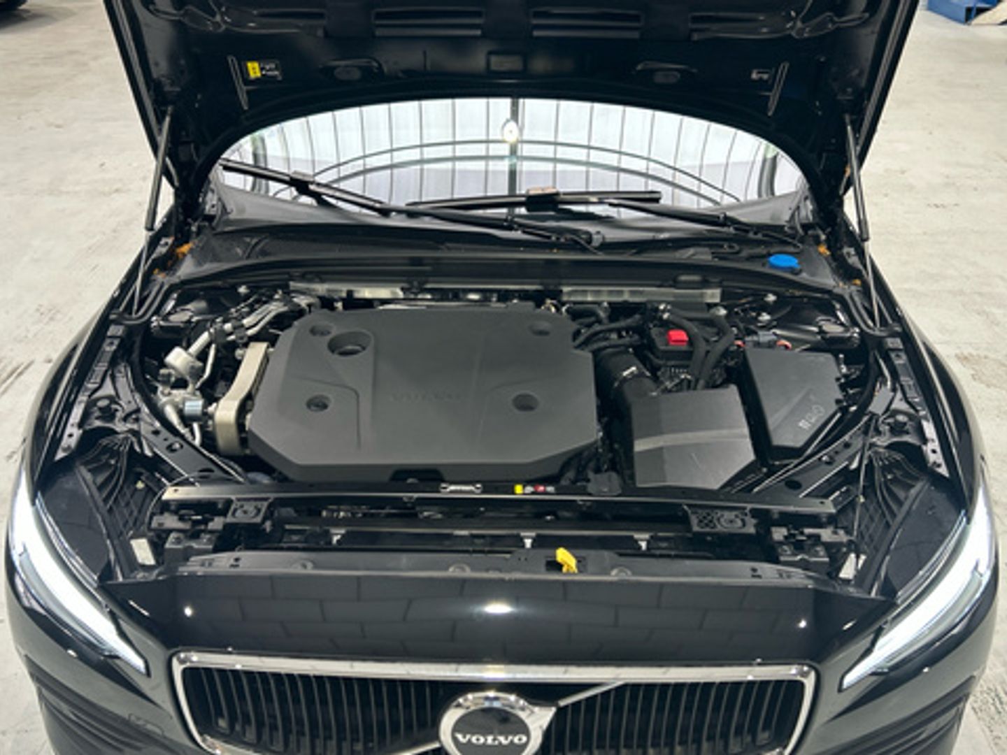 Volvo V60 B4 D Essential Auto 145 kW (197 CV)