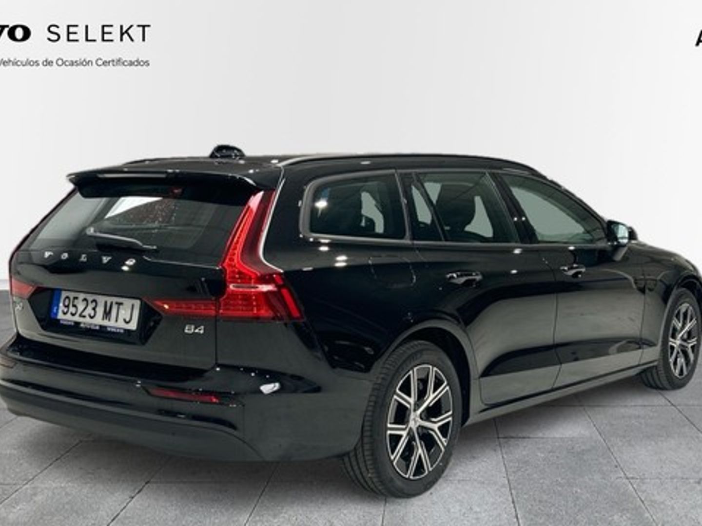 Volvo V60 B4 D Essential Auto 145 kW (197 CV)
