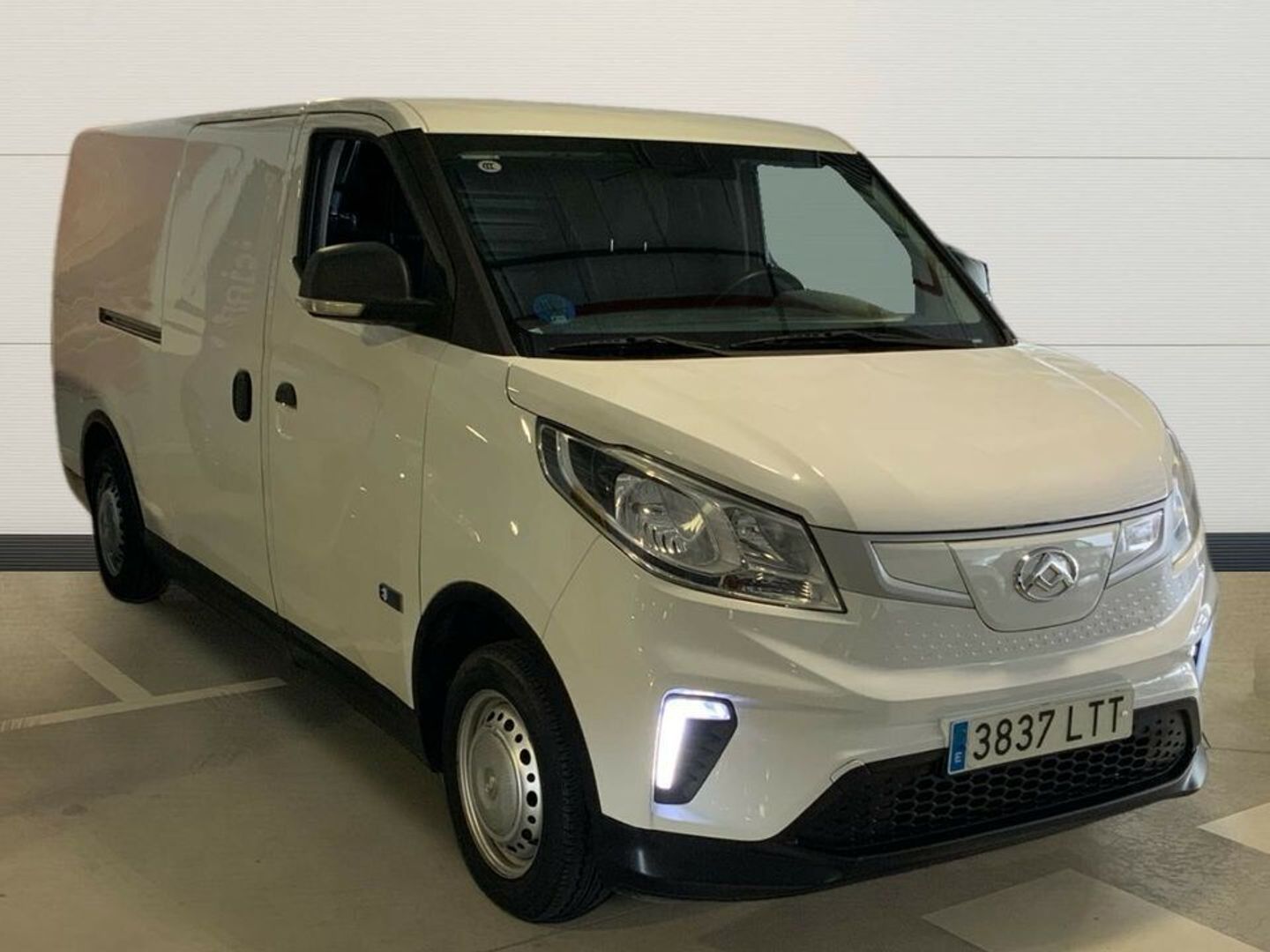 MAXUS eDeliver 3 LWB 35 kWh 90 kW (122 CV) Blanco Industrial