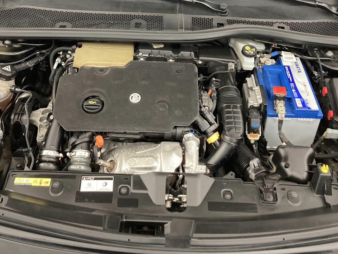 Peugeot 2008 BlueHDi 130 S&S GT EAT8 96 kW (130 CV)