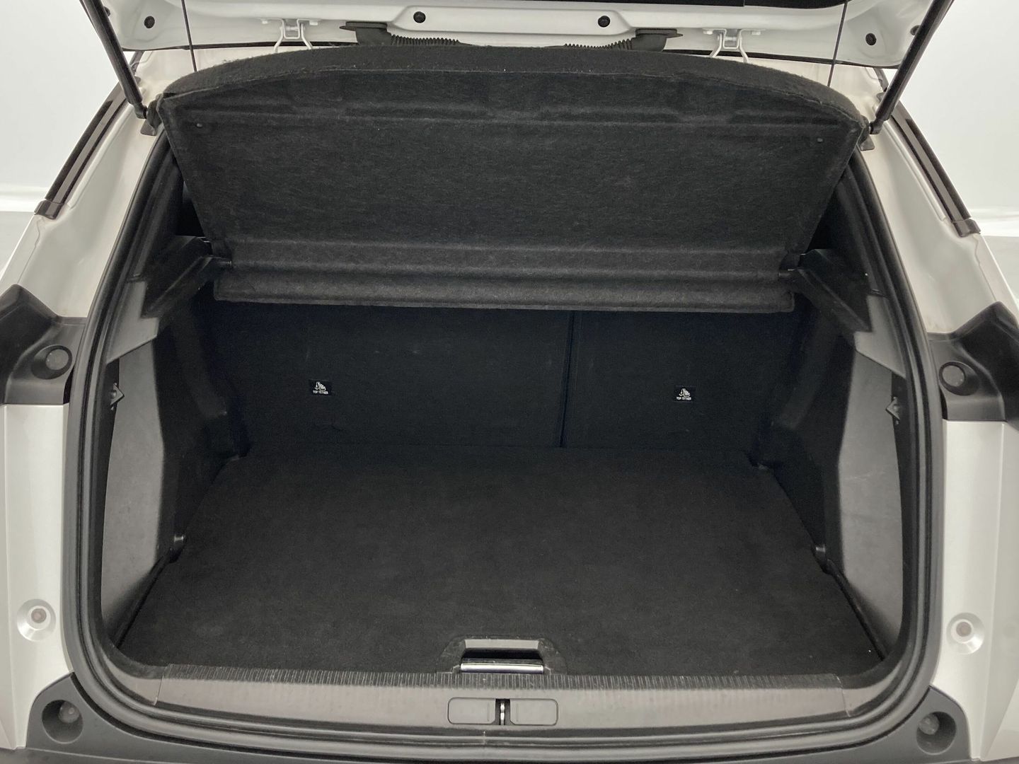 Peugeot 2008 PureTech 130 S&S GT EAT8 96 kW (130 CV)