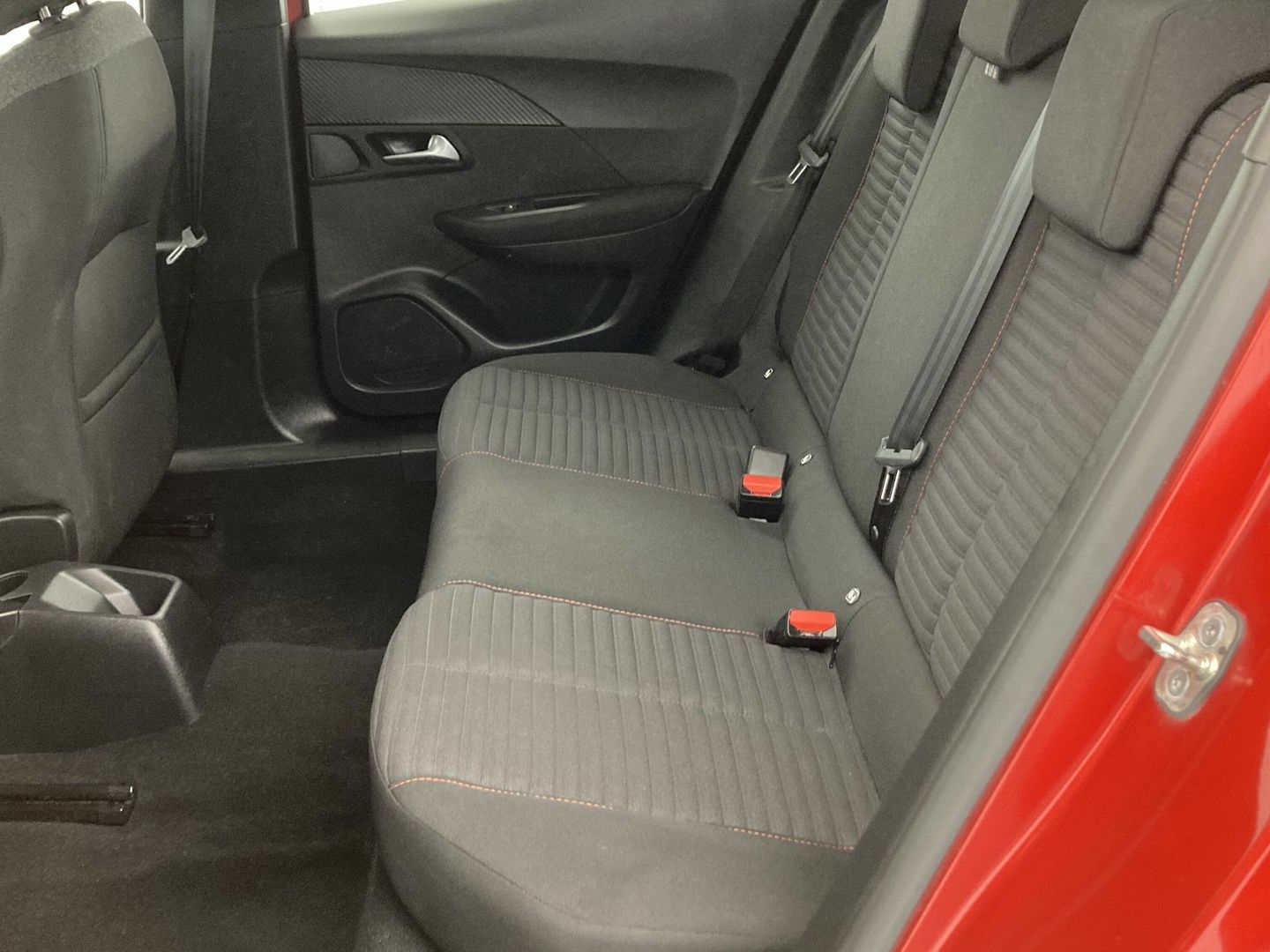 Peugeot 2008 Puretech 100 S&S Active Pack 75 kW (100 CV)