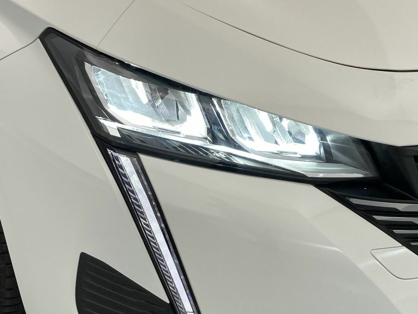 Peugeot 308 Allure Pack BlueHDi 130 S&S EAT8 96 kW (130 CV)
