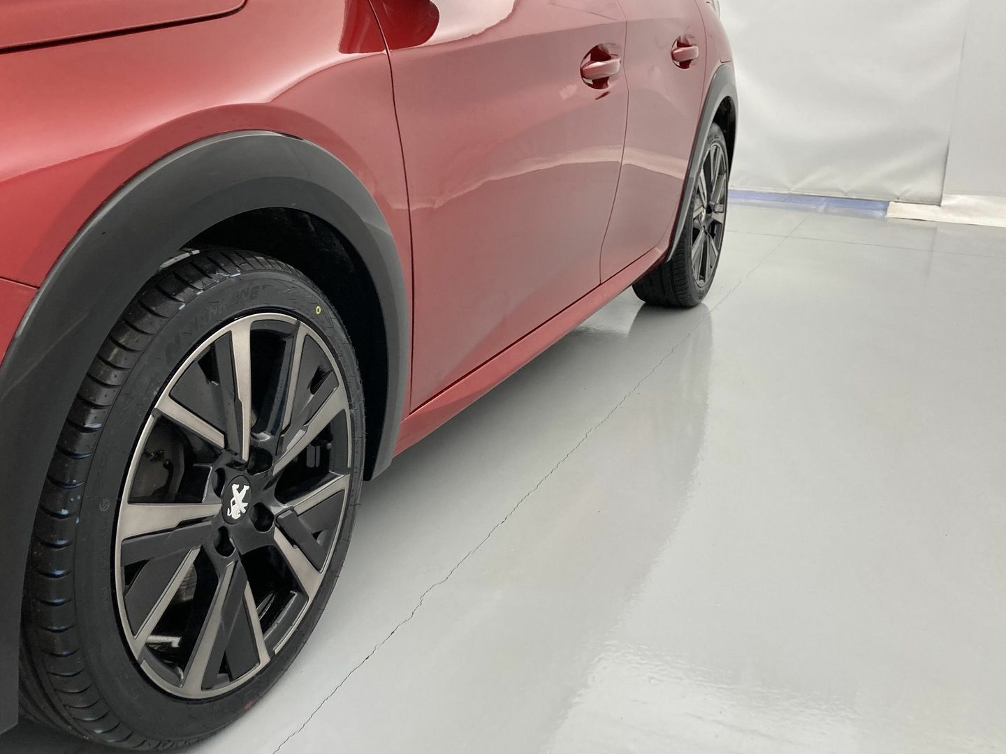 Peugeot 208 PureTech 100 GT EAT8 75 kW (100 CV)