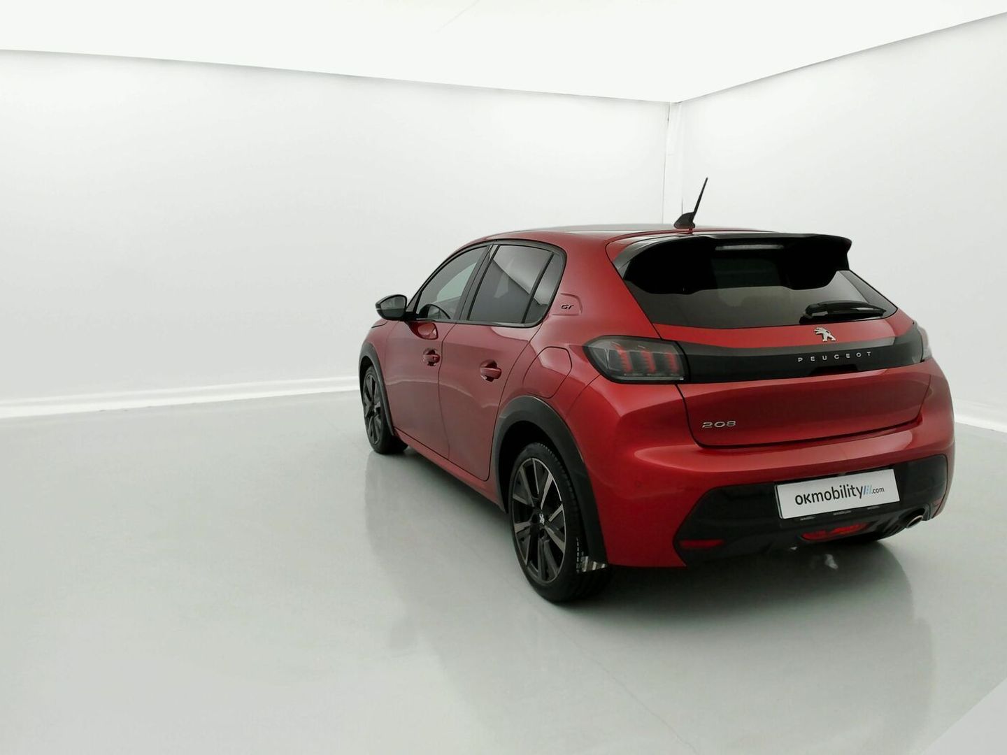 Peugeot 208 PureTech 100 GT EAT8 75 kW (100 CV)
