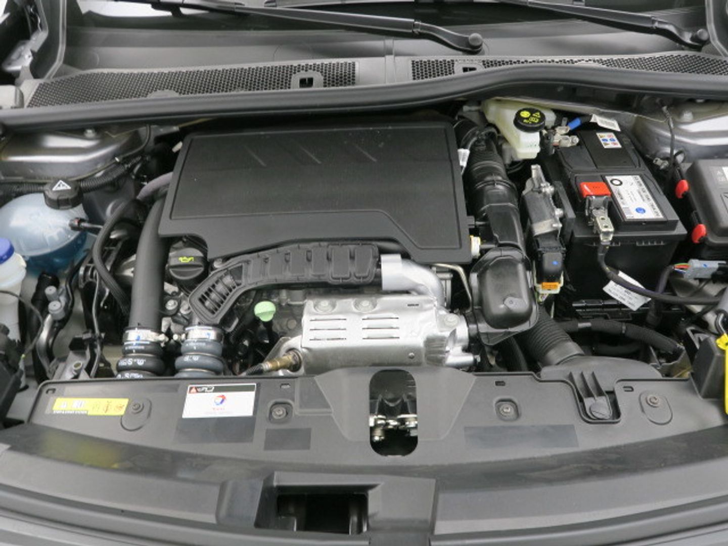 Peugeot 2008 PureTech 130 S&S Allure 96 kW (130 CV)