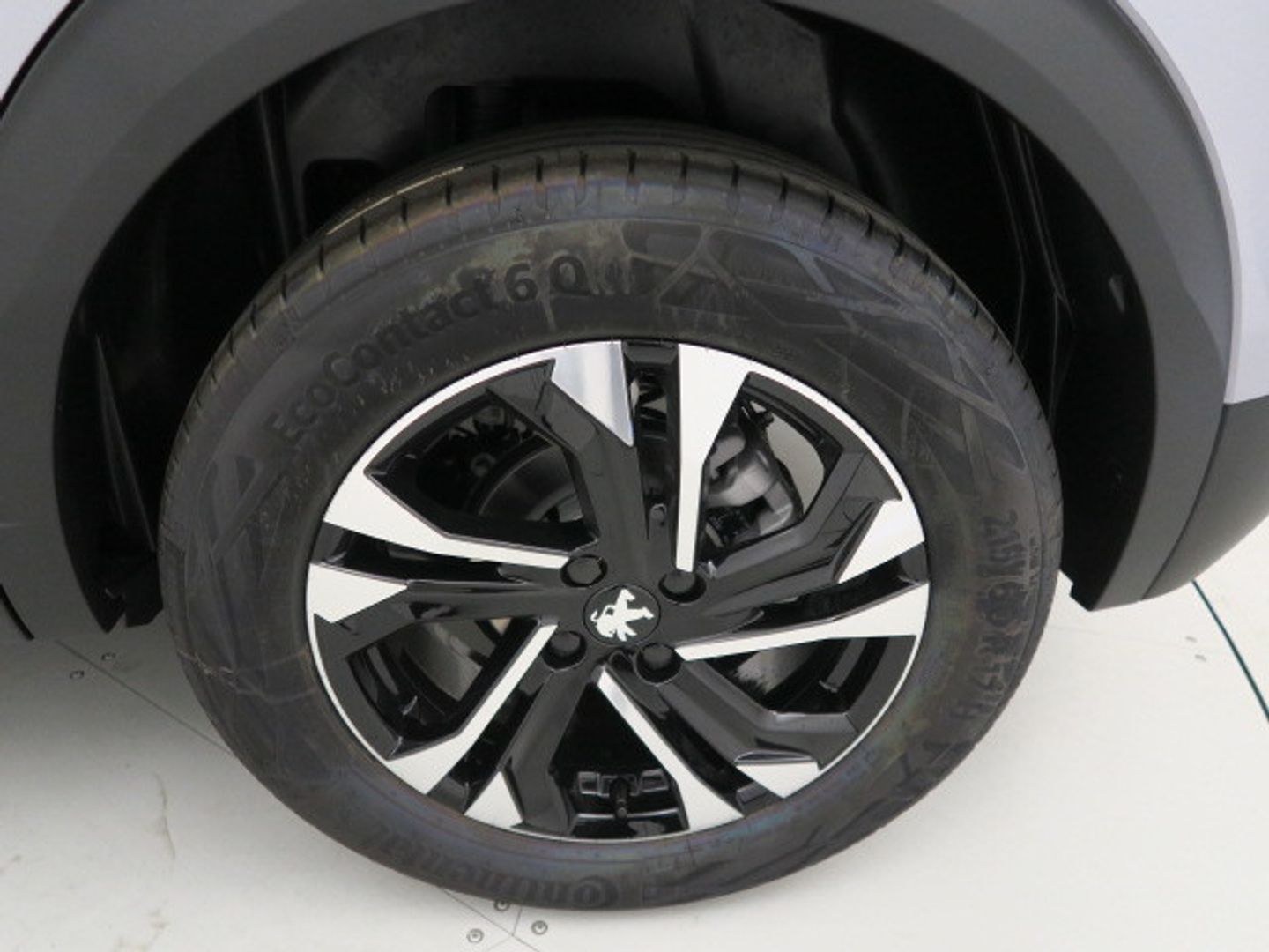 Peugeot 2008 PureTech 130 S&S Allure 96 kW (130 CV)