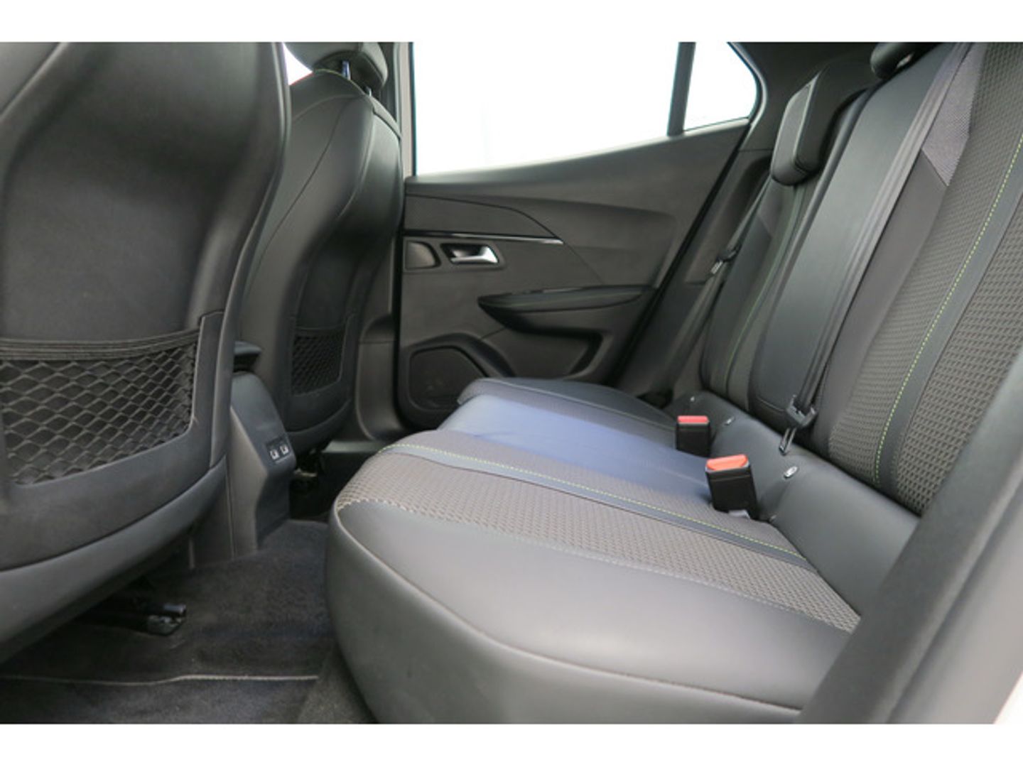Peugeot 2008 PureTech 130 S&S GT EAT8 96 kW (130 CV)