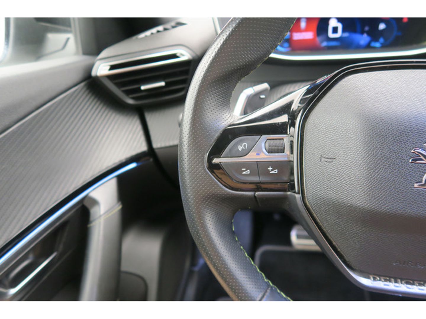 Peugeot 2008 PureTech 130 S&S GT EAT8 96 kW (130 CV)