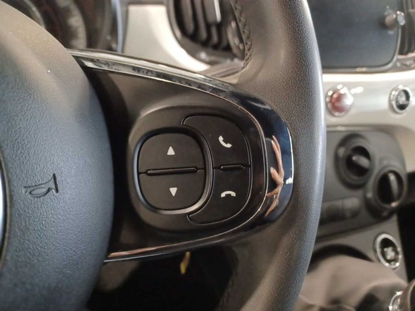 Fiat 500 1.0 Hybrid Cult 51 kW (70 CV)