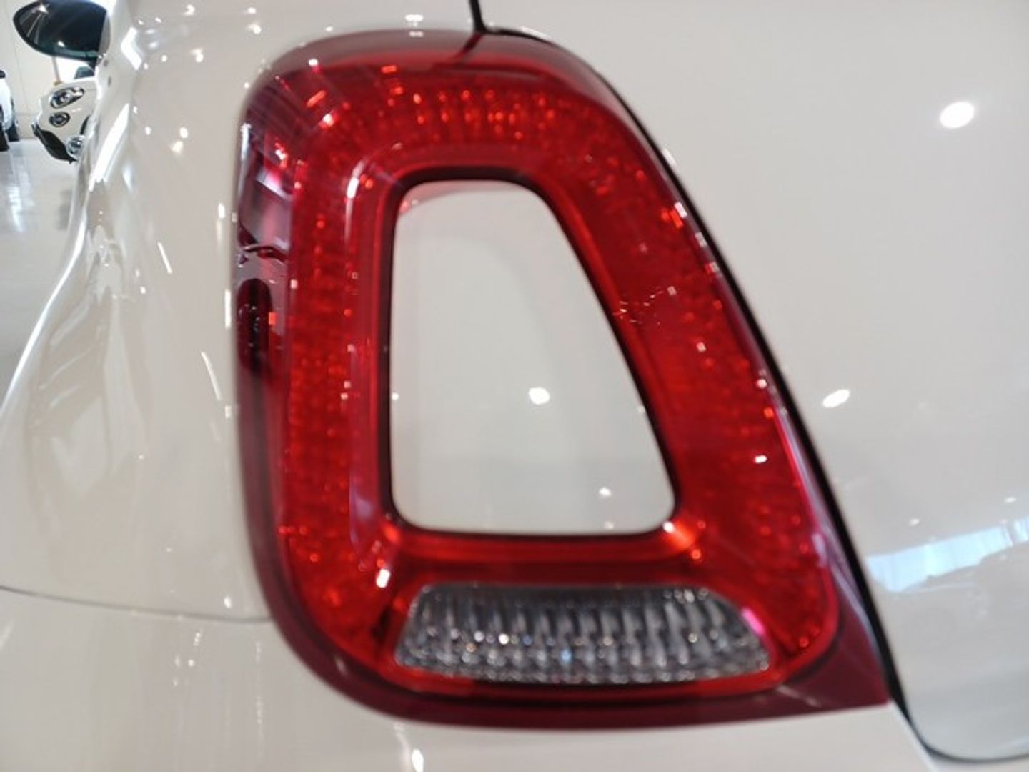 Fiat 500 1.0 Hybrid Cult 51 kW (70 CV)