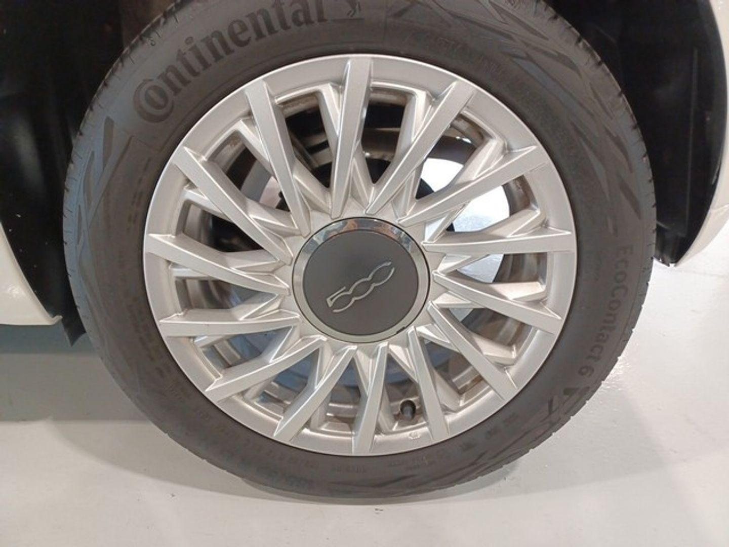 Fiat 500 1.0 Hybrid Cult 51 kW (70 CV)