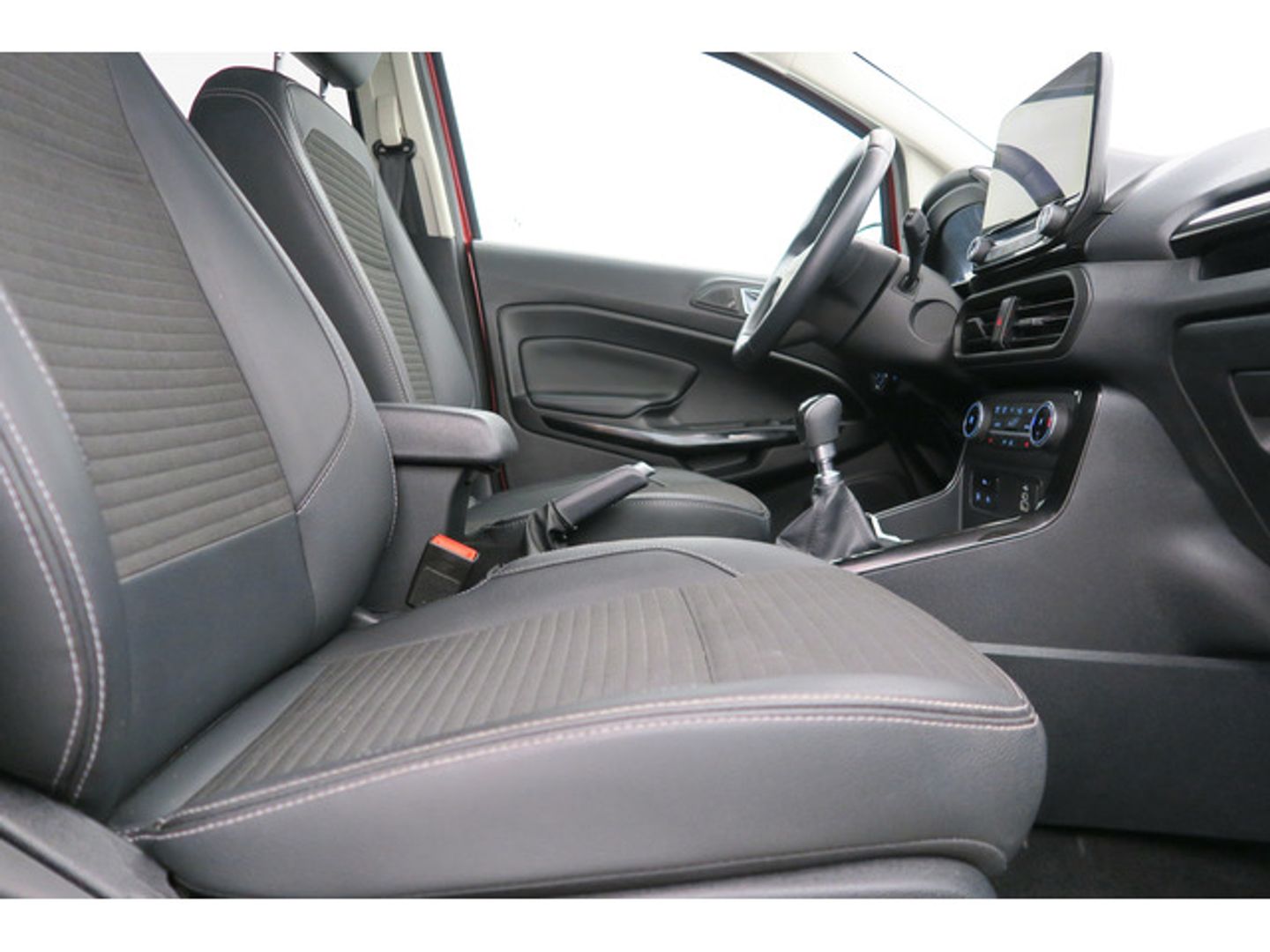 Ford EcoSport 1.0T EcoBoost S&S Titanium 92 kW (125 CV)