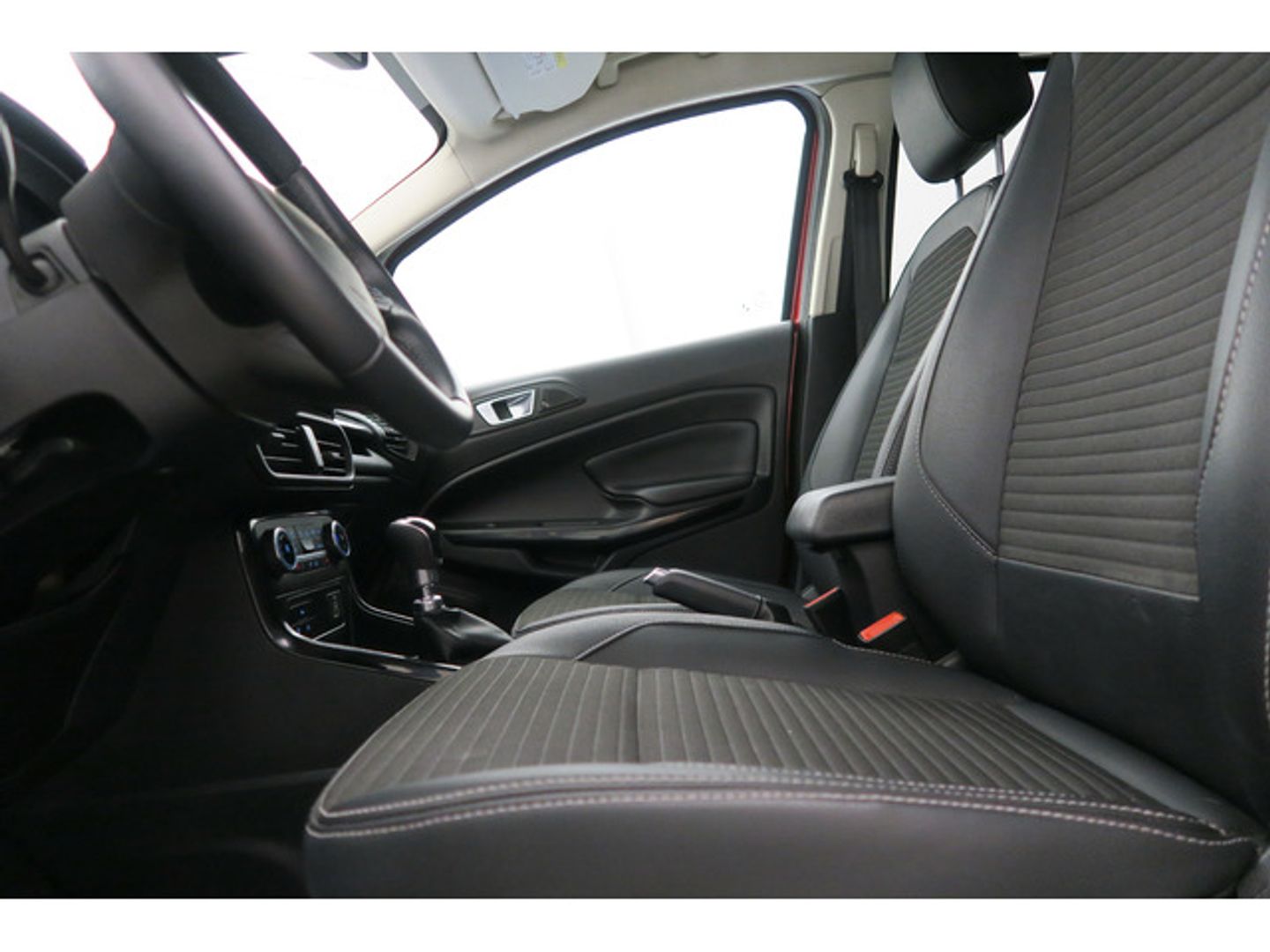 Ford EcoSport 1.0T EcoBoost S&S Titanium 92 kW (125 CV)