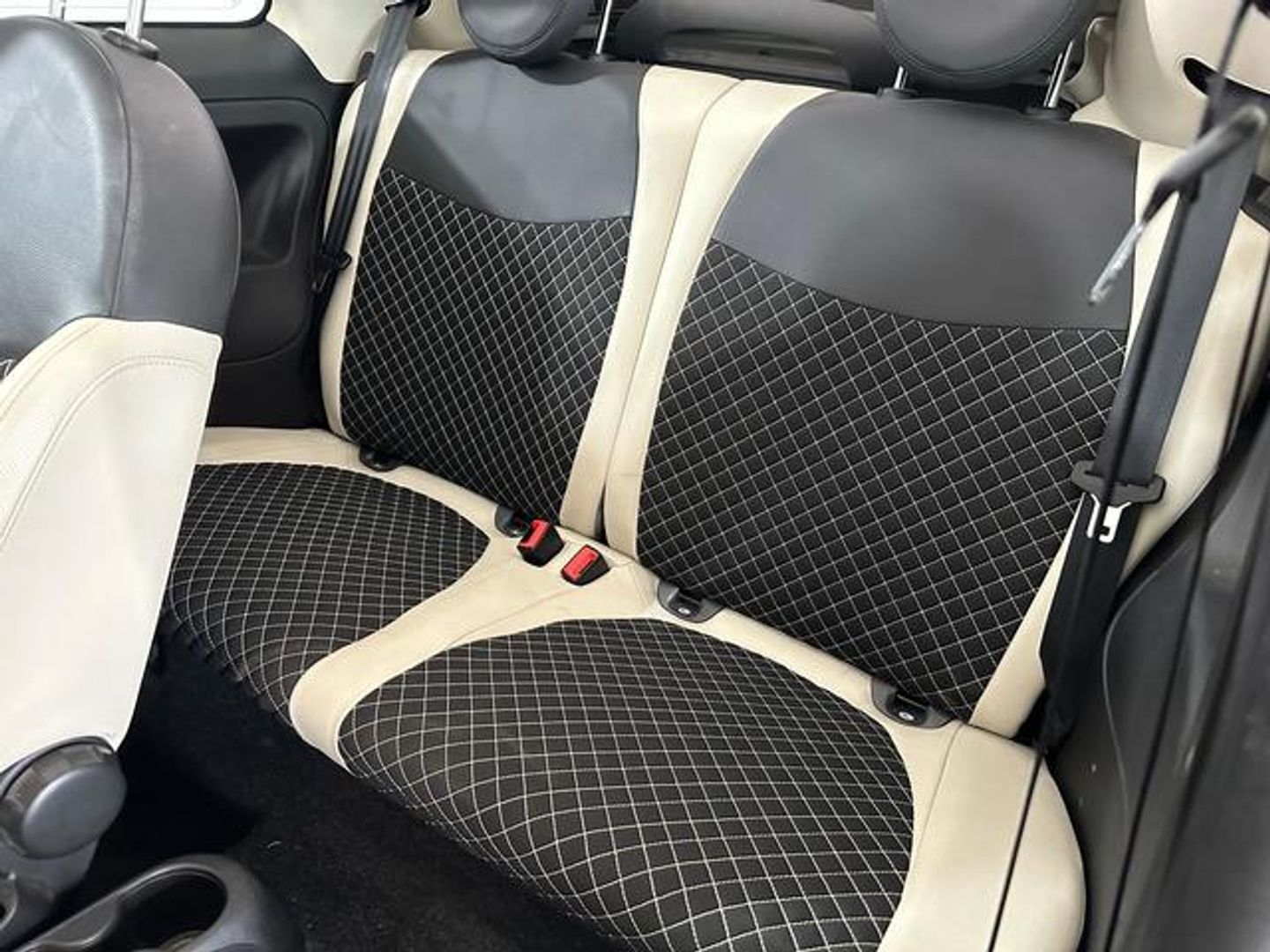 Fiat 500 1.0 Hybrid Dolcevita 51 kW (70 CV)