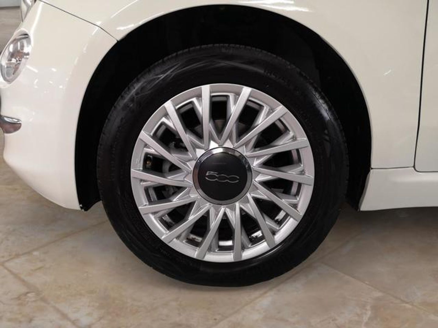 Fiat 500 1.0 Hybrid Dolcevita 51 kW (70 CV)