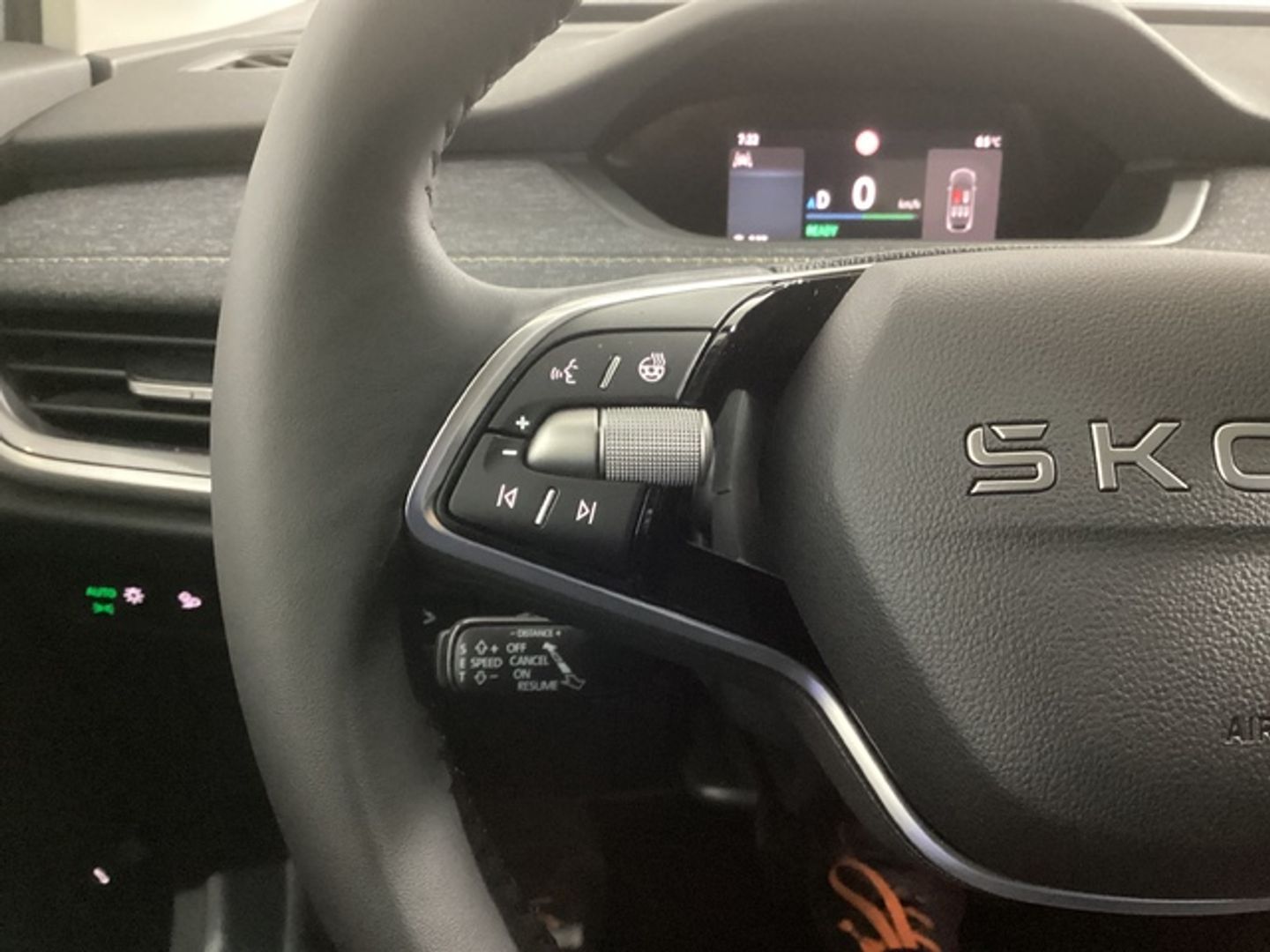 Skoda Elroq 60 63 kWh 150 kW (204 CV)
