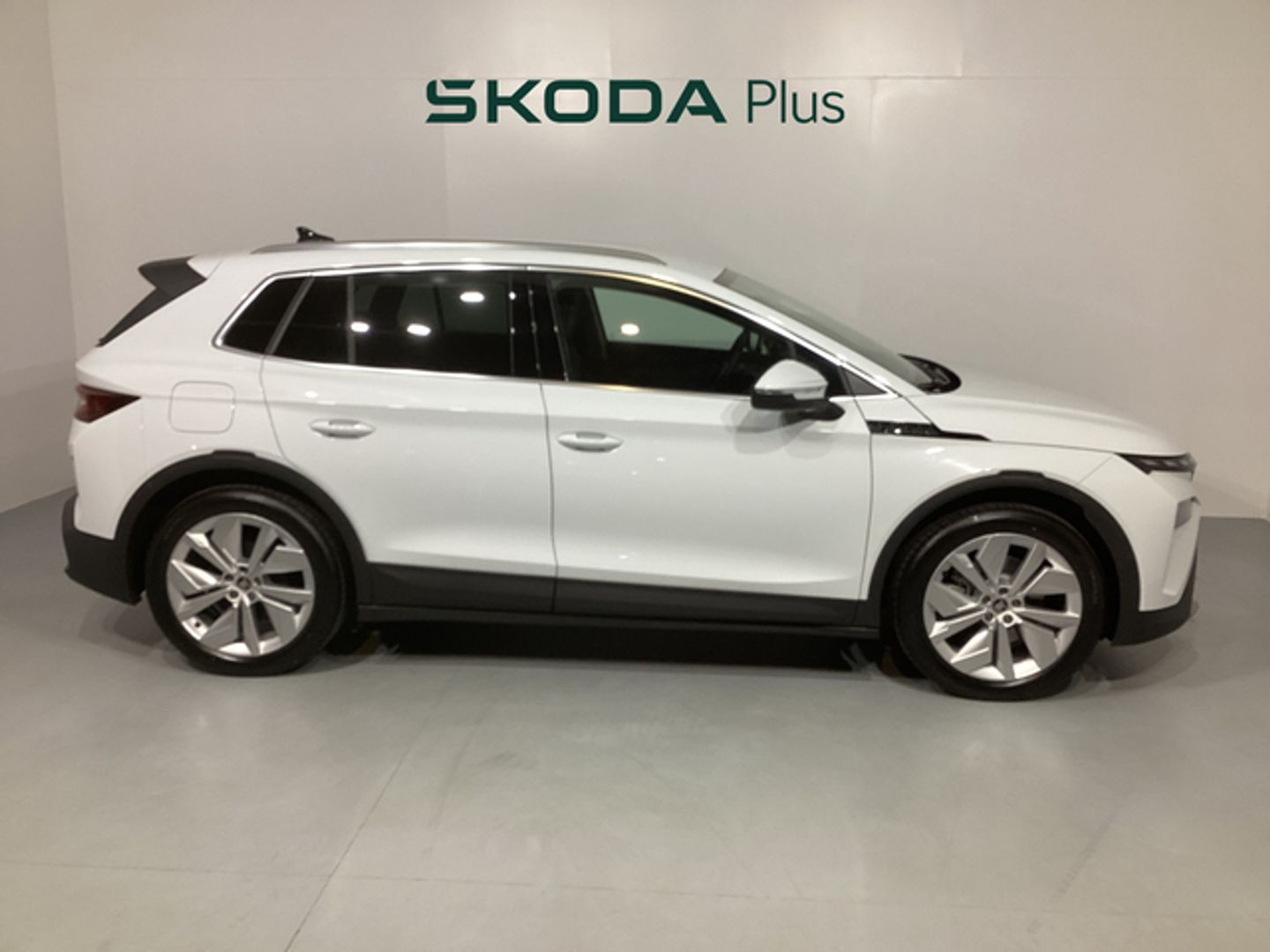 Skoda Elroq 60 63 kWh 150 kW (204 CV)