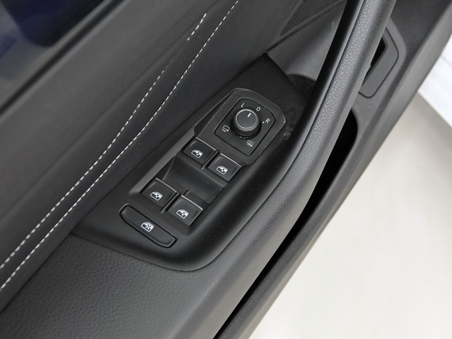 Volkswagen Arteon R-Line 2.0 TDI 110 kW (150 CV) DSG