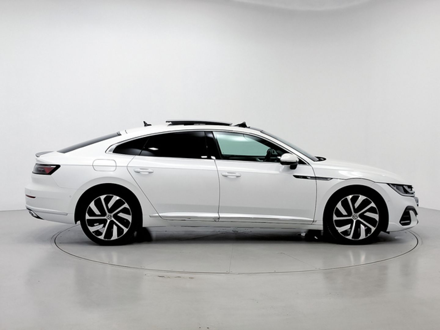 Volkswagen Arteon R-Line 2.0 TDI 110 kW (150 CV) DSG