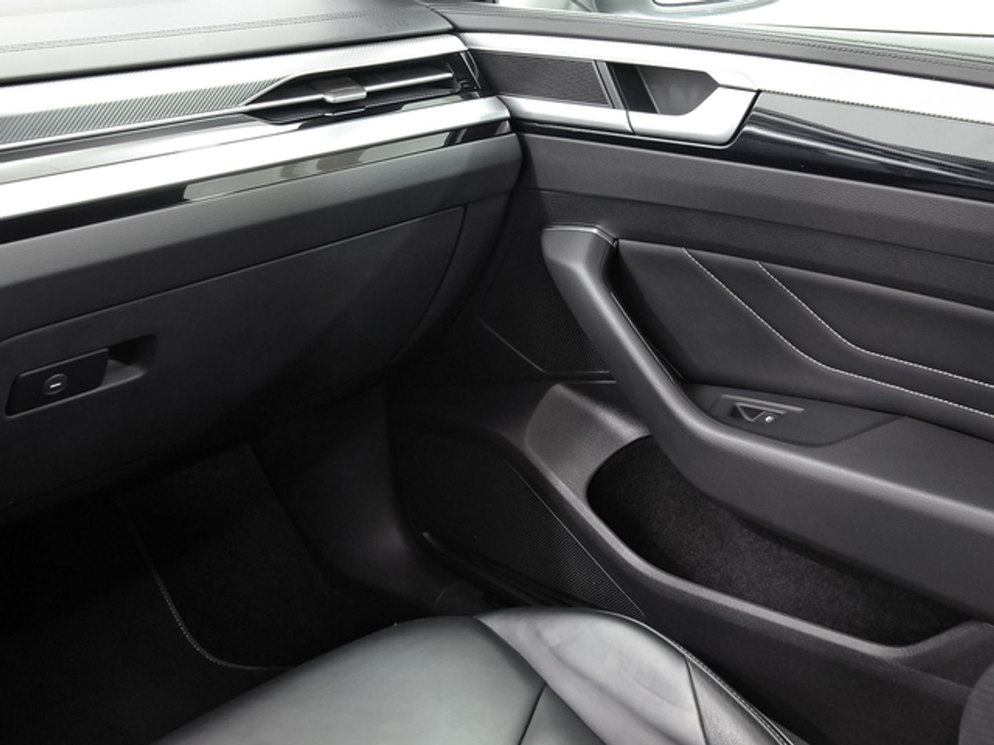 Volkswagen Arteon R-Line 2.0 TDI 110 kW (150 CV) DSG