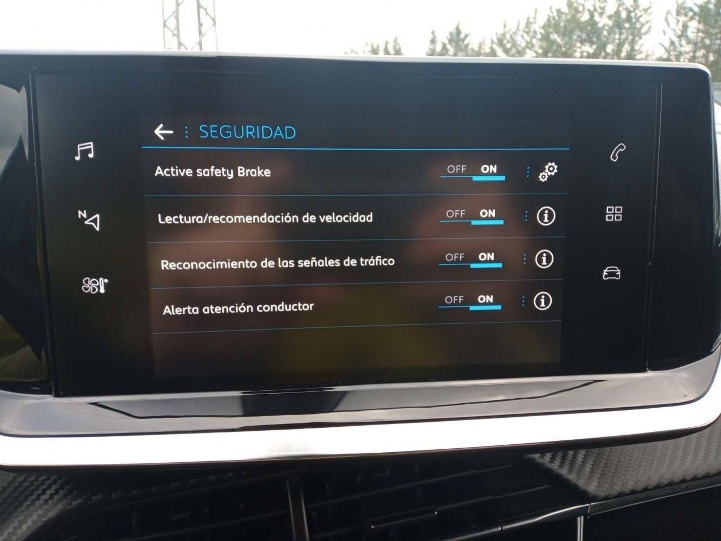 Peugeot 2008 Puretech 100 S&S Active Pack 75 kW (100 CV)