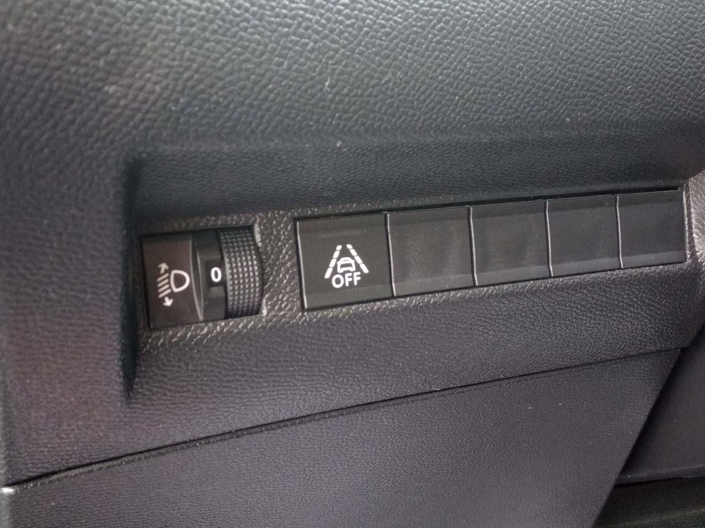 Peugeot 2008 Puretech 100 S&S Active Pack 75 kW (100 CV)