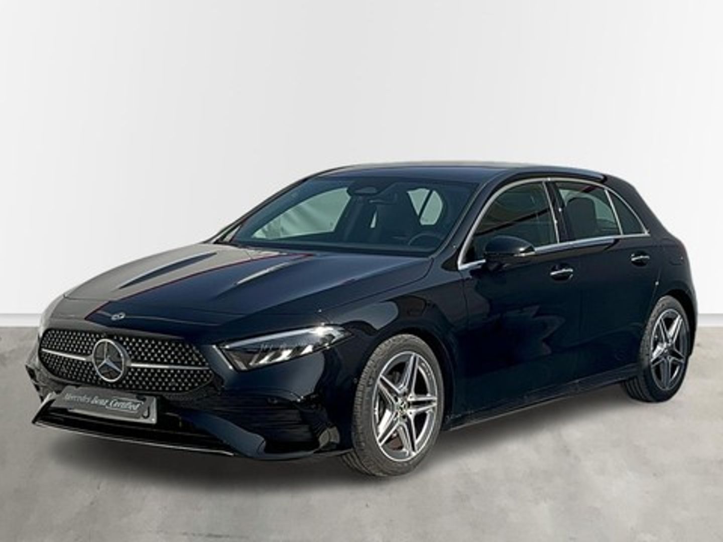 Mercedes-Benz Clase A 180 100 kW (136 CV) Negro Compact