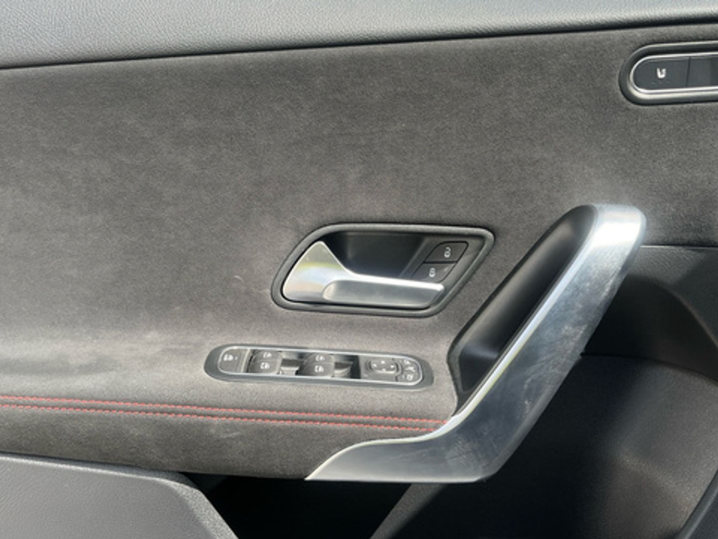 Mercedes-Benz Clase A 180 100 kW (136 CV)