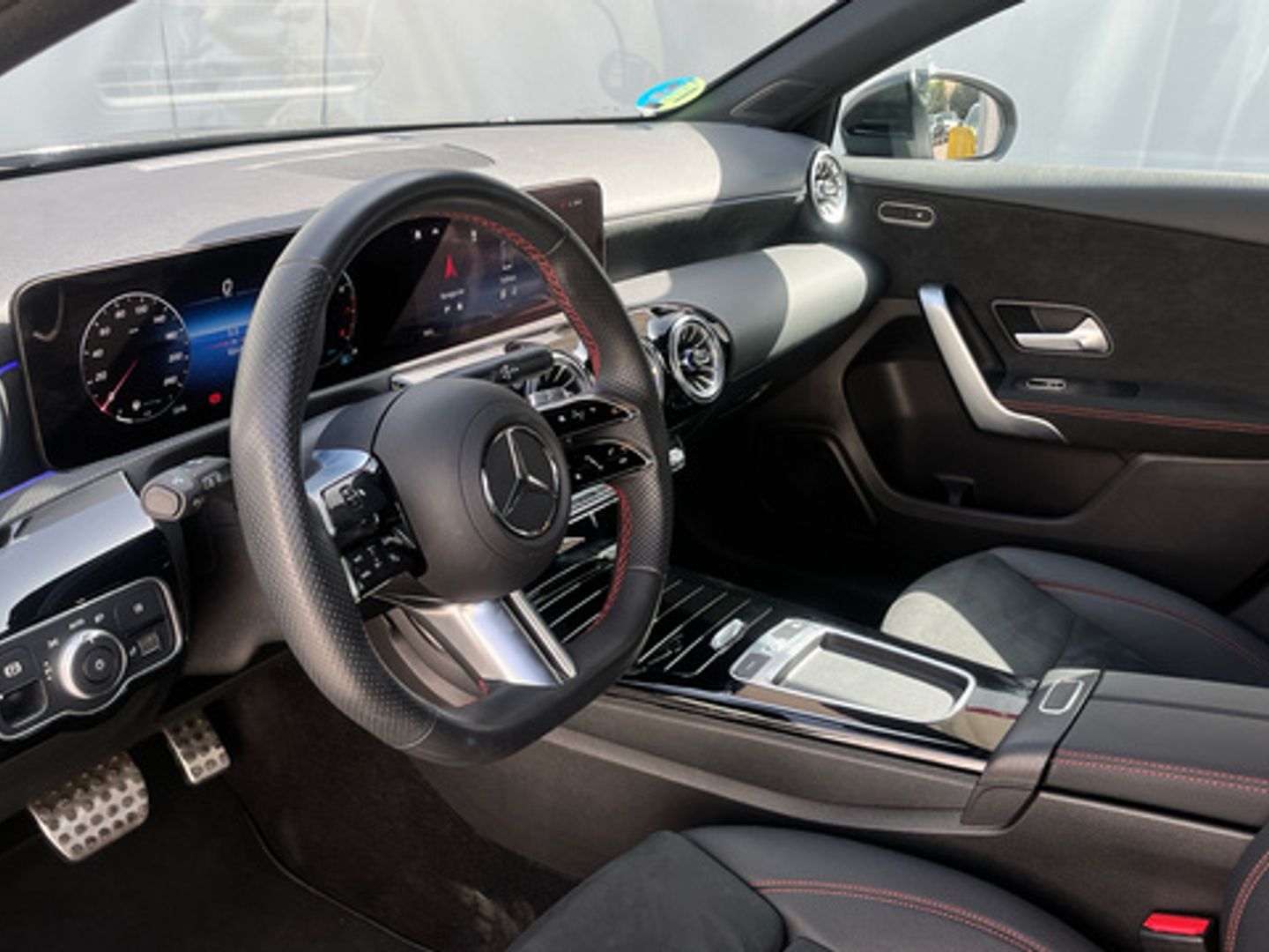 Mercedes-Benz Clase A 180 100 kW (136 CV)
