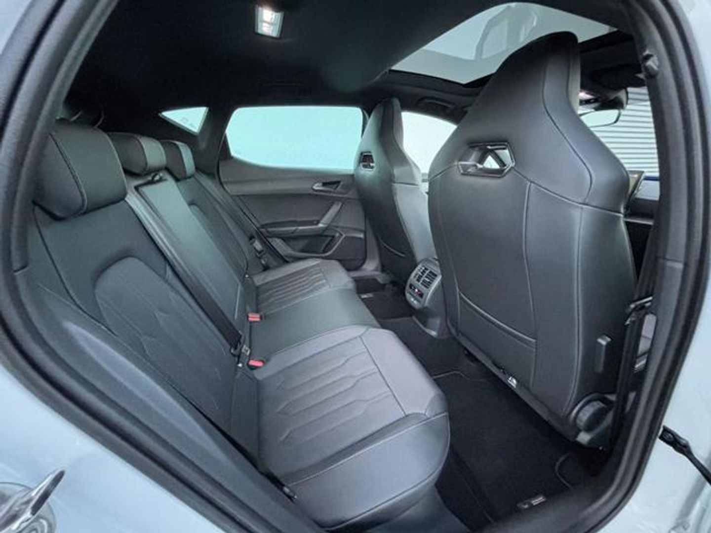 CUPRA León 2.0 TSI VZ DSG 180 kW (245 CV)