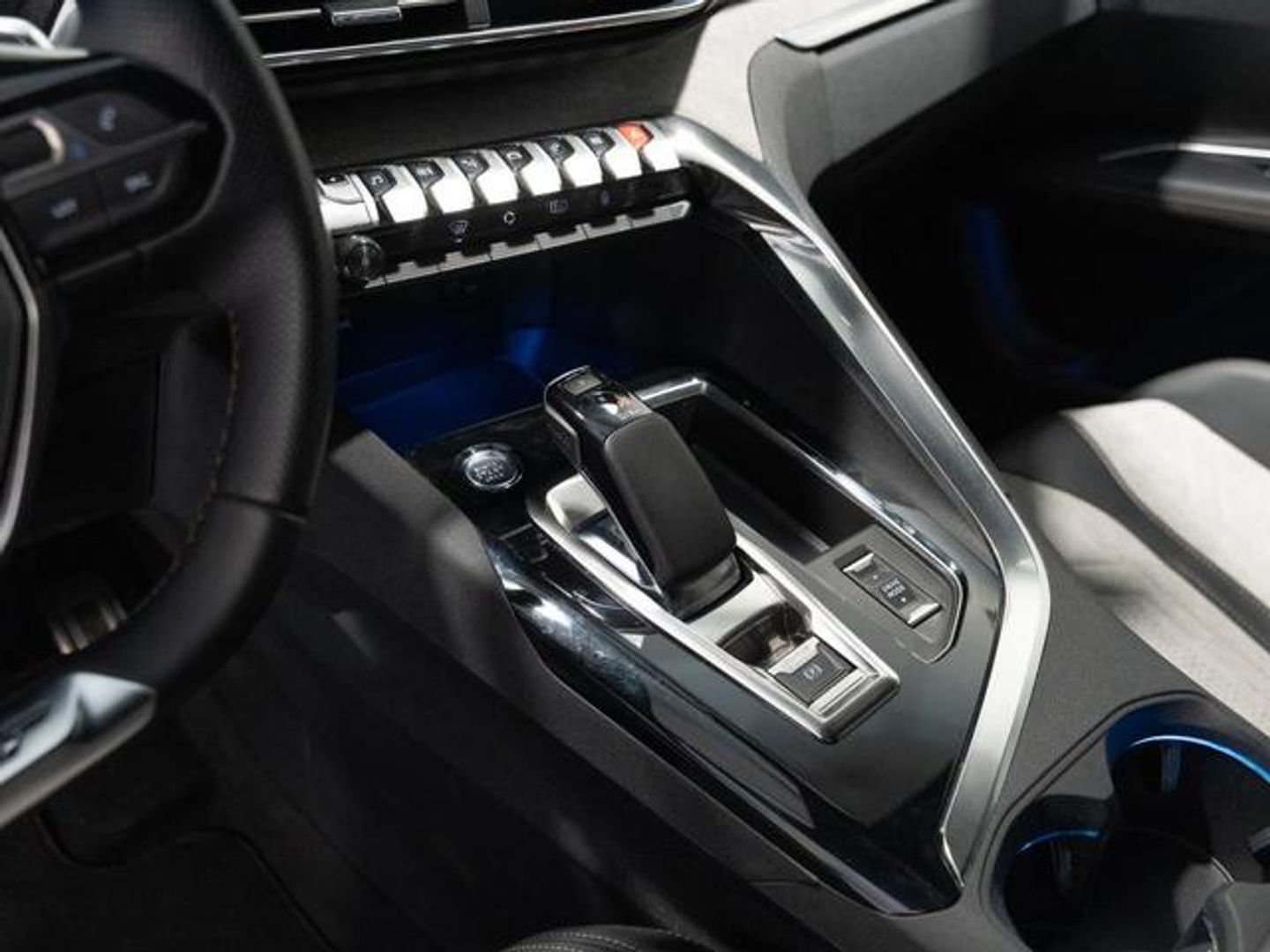 Peugeot 3008 Hybrid 225 GT e-EAT8 165 kW (225 CV)