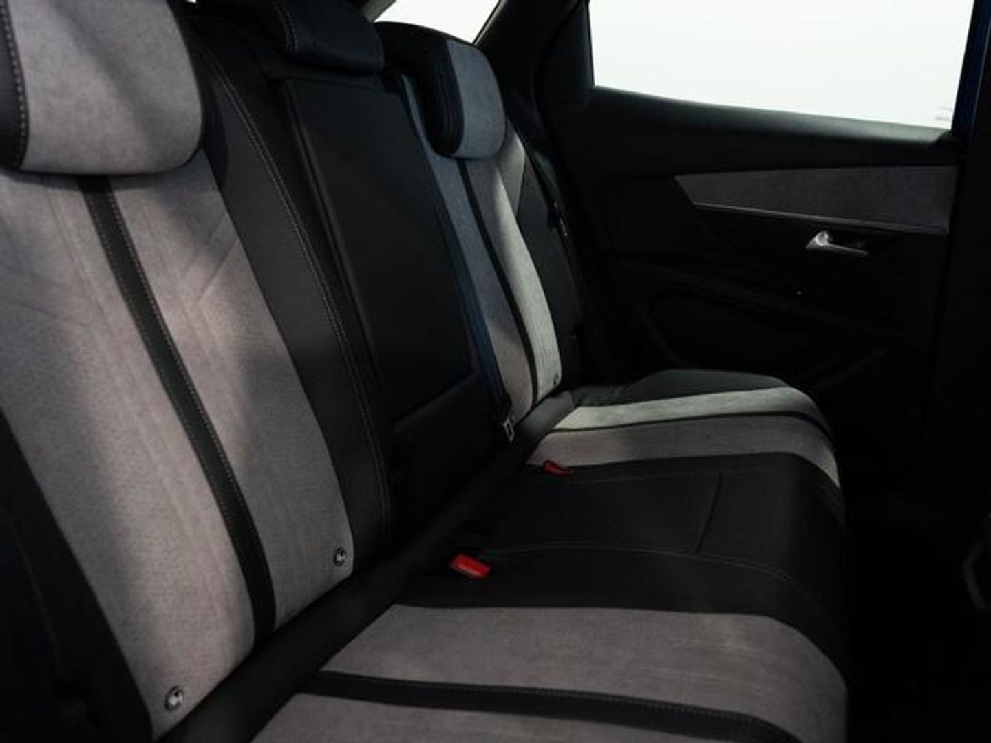 Peugeot 3008 Hybrid 225 GT e-EAT8 165 kW (225 CV)