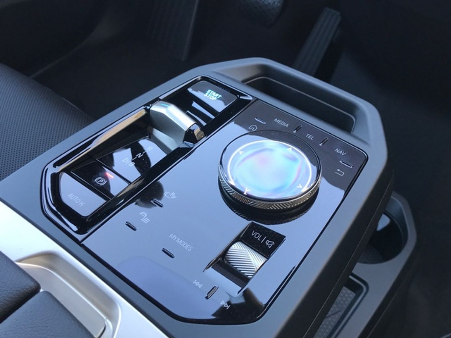 BMW iX xDrive40 240 kW (326 CV)