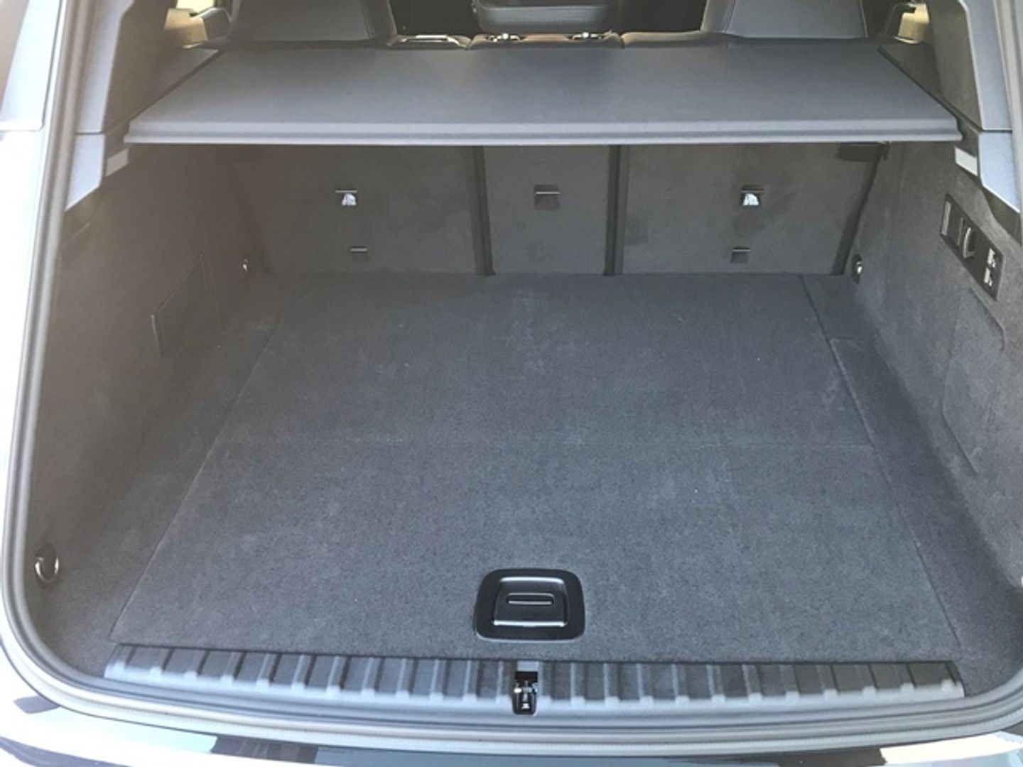 BMW iX xDrive40 240 kW (326 CV)